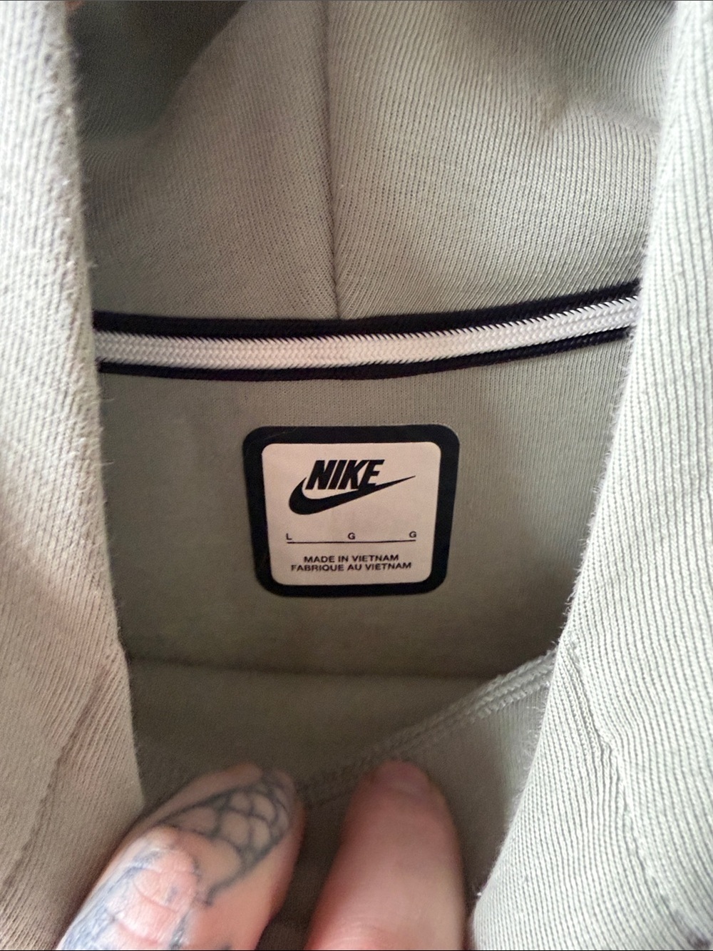 Nike Women's Sportswear Tech Fleece Cropped Hoodie Size Large - Picture 2 of 3